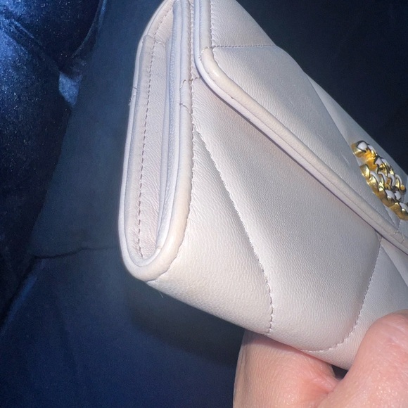 💯  Authentic CHANEL long wallet - Picture 10 of 14